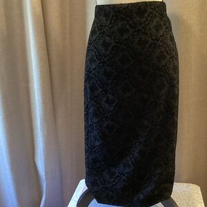 Context for Alford and Taylor Black textured pencil skirt, NWT, size medium.